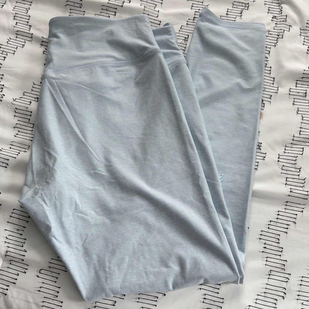Fabletics Soft Blue Leggings size Large